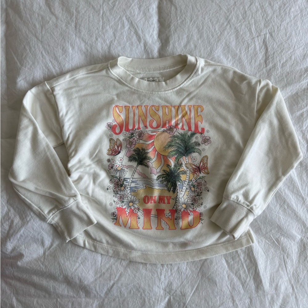 🛎️ Clearance OshKosh B’gosh Girls White Color Sweatshirt Size 5/5A
